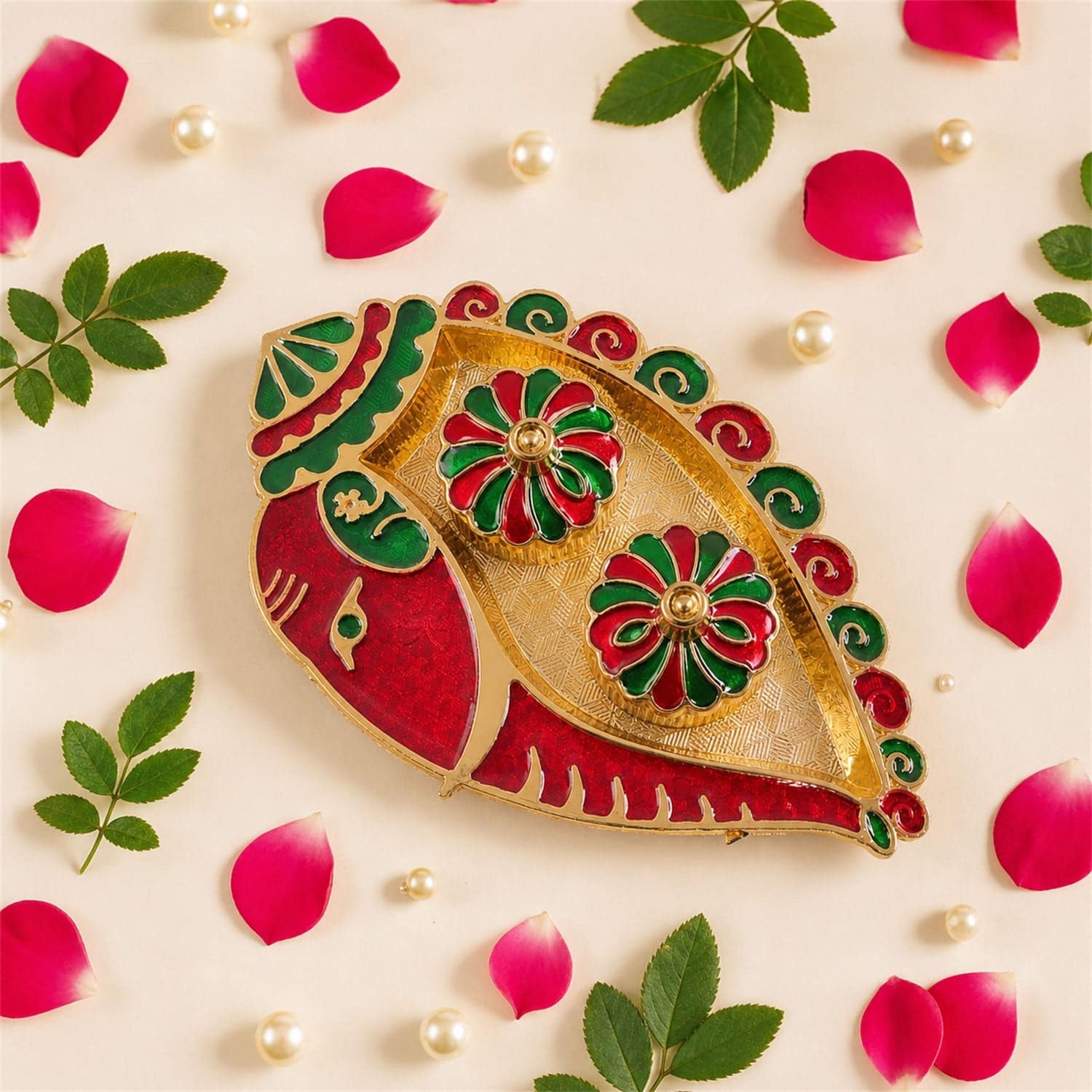 Leaf Shape Kankavati Kumkum Holder - Image 4